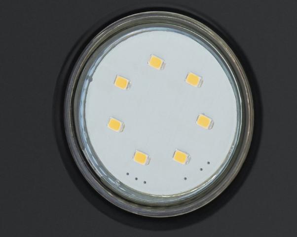 Яркое LED освещение, которого достаточно для комфортного приготовления пищи.